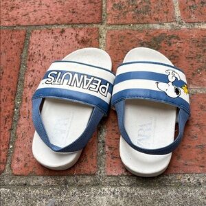 Zara Snoopy sandals